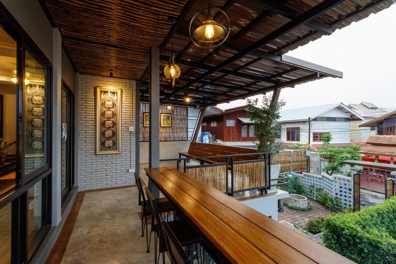 Hostel One Art And Gallery Chiang Mai Exterior foto