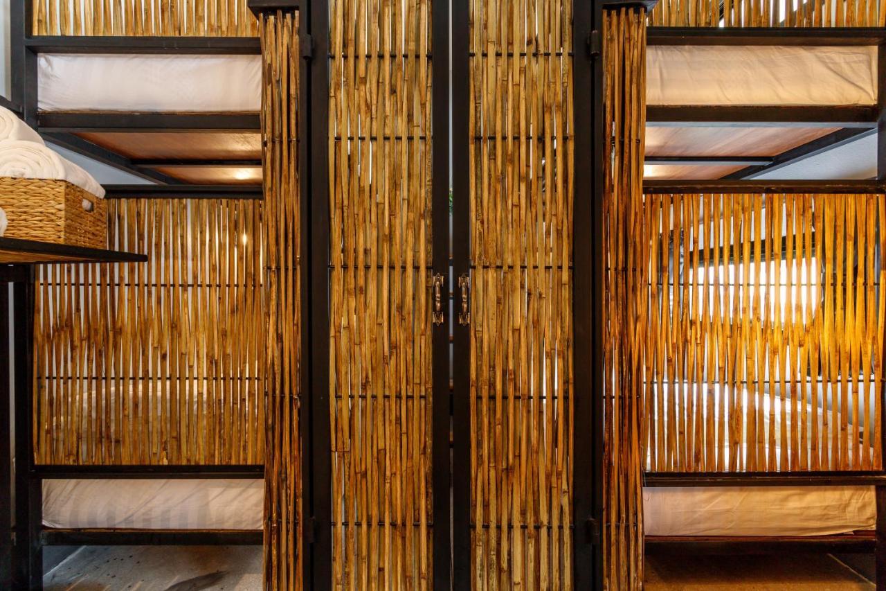 Hostel One Art And Gallery Chiang Mai Exterior foto